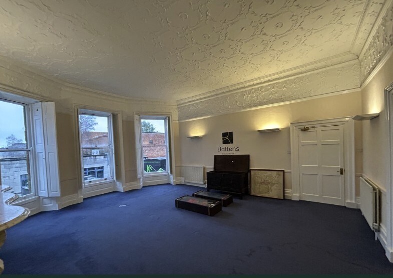 Princes St, Yeovil for sale - Interior Photo - Image 2 of 15