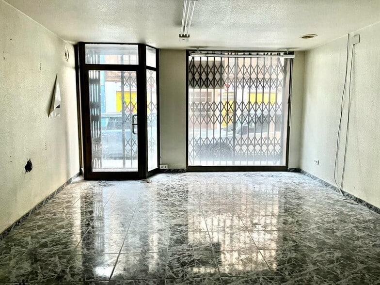 Carrer Cristóbal Sanz, 41, Elche, Alicante to rent - Interior Photo - Image 1 of 12