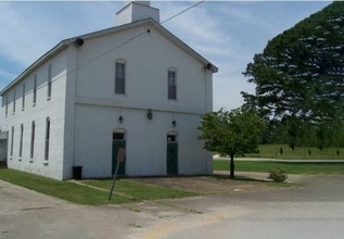 95 Main St, Big Sandy, TN for sale Primary Photo- Image 1 of 1