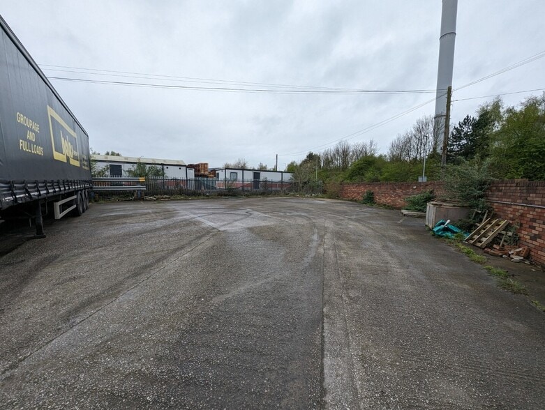 Johnsons Ln, Widnes to rent - Building Photo - Image 3 of 4