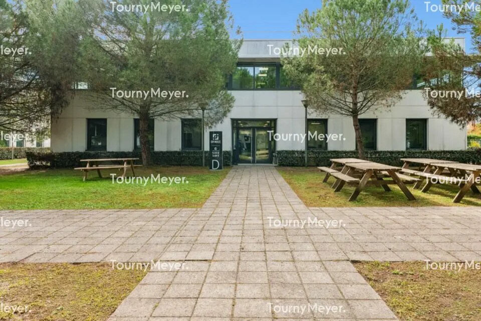 Office in Mérignac for sale Building Photo- Image 1 of 8