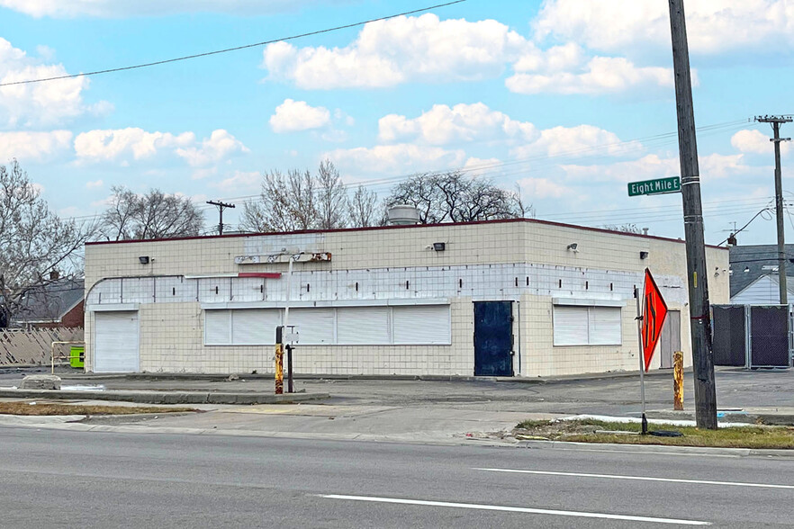 16800 E 8 Mile Rd, Detroit, MI for sale - Building Photo - Image 1 of 1