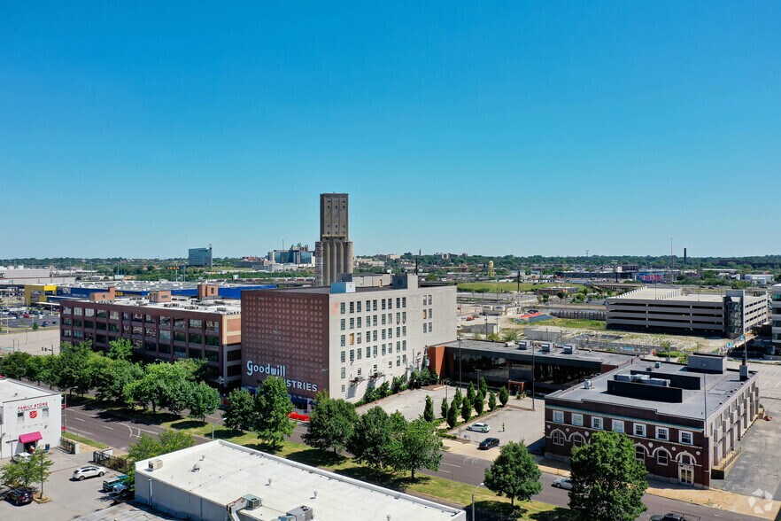 4100-4128 Forest Park Ave, Saint Louis, MO for sale - Building Photo - Image 3 of 3