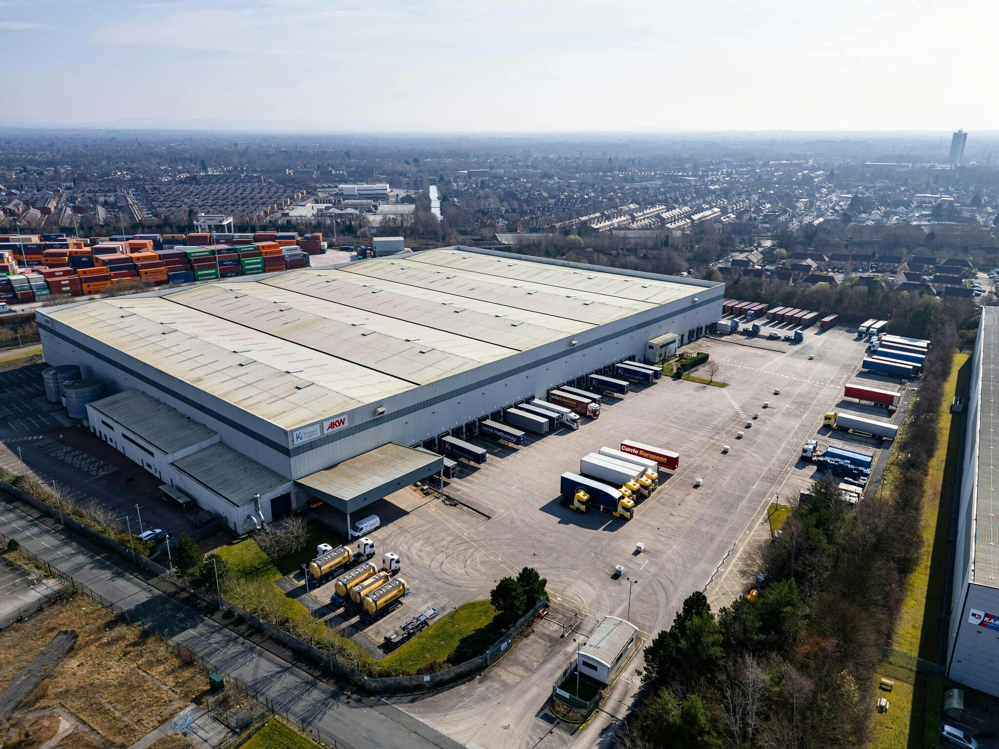 Fraser Pl, Manchester to rent Building Photo- Image 1 of 17