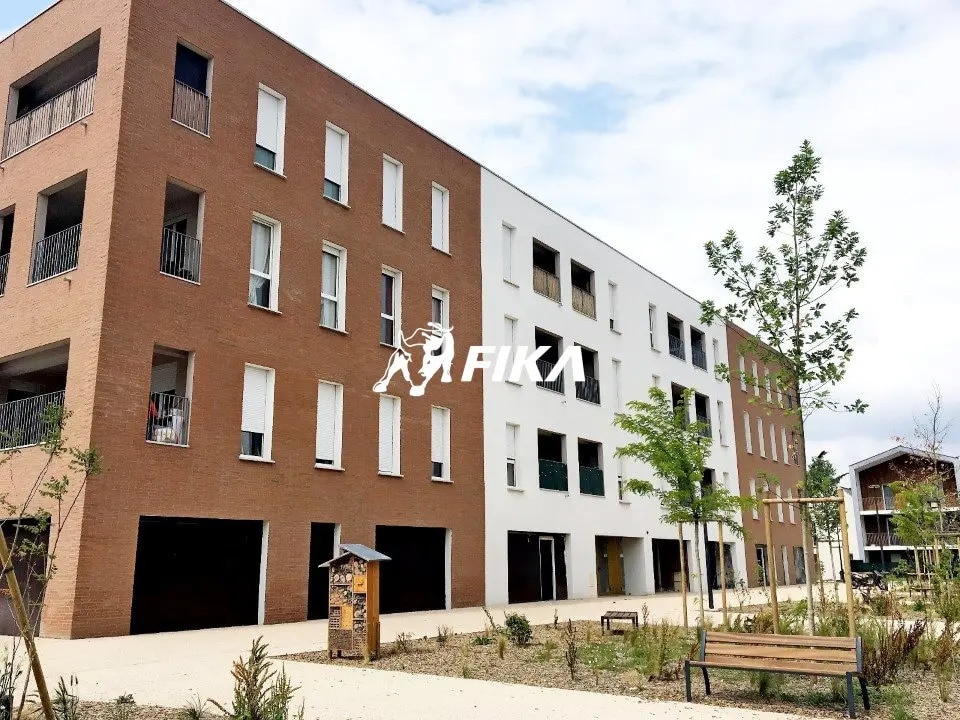 Retail in Toulouse for sale Building Photo- Image 1 of 7