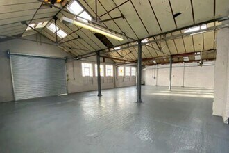 Ray Lamb Way, Erith to rent Interior Photo- Image 1 of 2