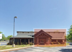 4952 Bayou Blvd, Pensacola, FL for rent Building Photo- Image 1 of 4