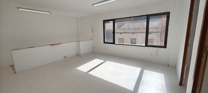 Carrer dels Pintors Vergós, 1, Granollers, Barcelona to rent Interior Photo- Image 2 of 4