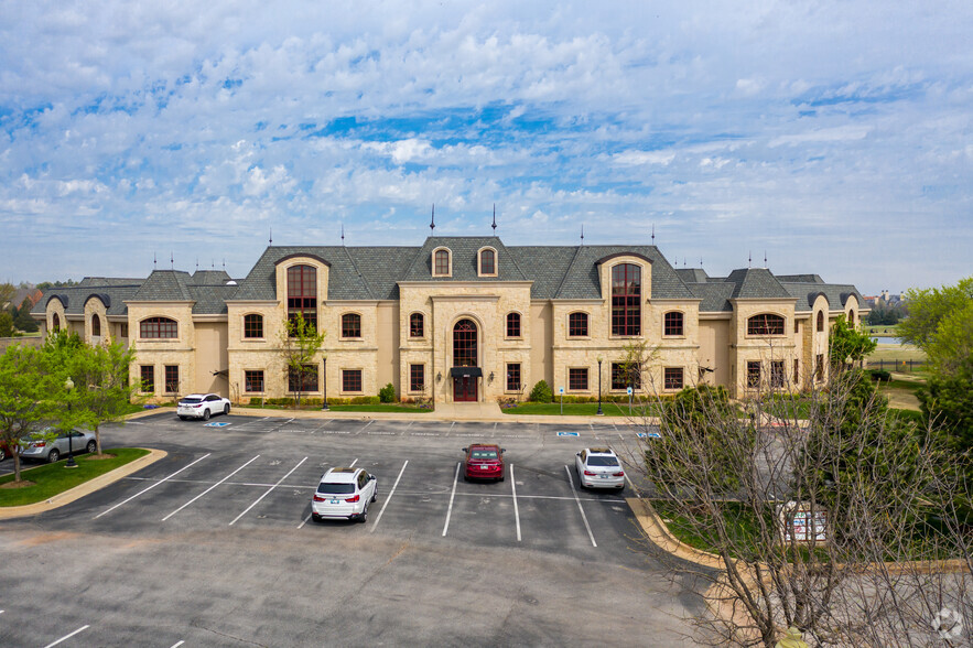 4811 Gaillardia Pky, Oklahoma City, OK for sale - Primary Photo - Image 1 of 8