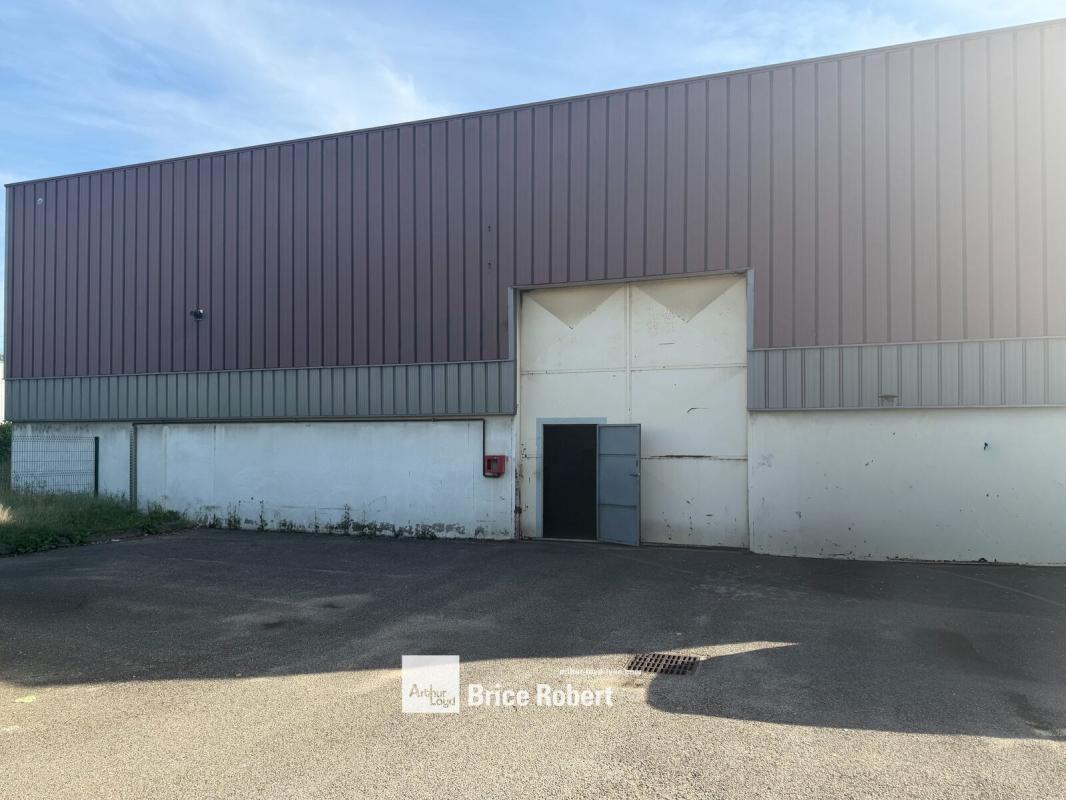 1 Rue Francine Fromont, Vaulx-en-Velin to rent Building Photo- Image 1 of 8