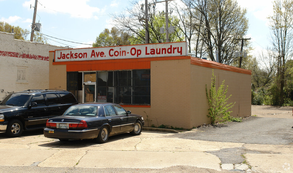 1689 Jackson Ave, Memphis, TN for sale - Primary Photo - Image 1 of 1