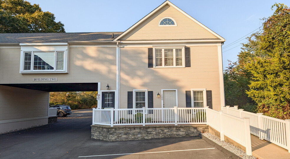 123 Elm St, Old Saybrook, CT for rent - Building Photo - Image 2 of 7