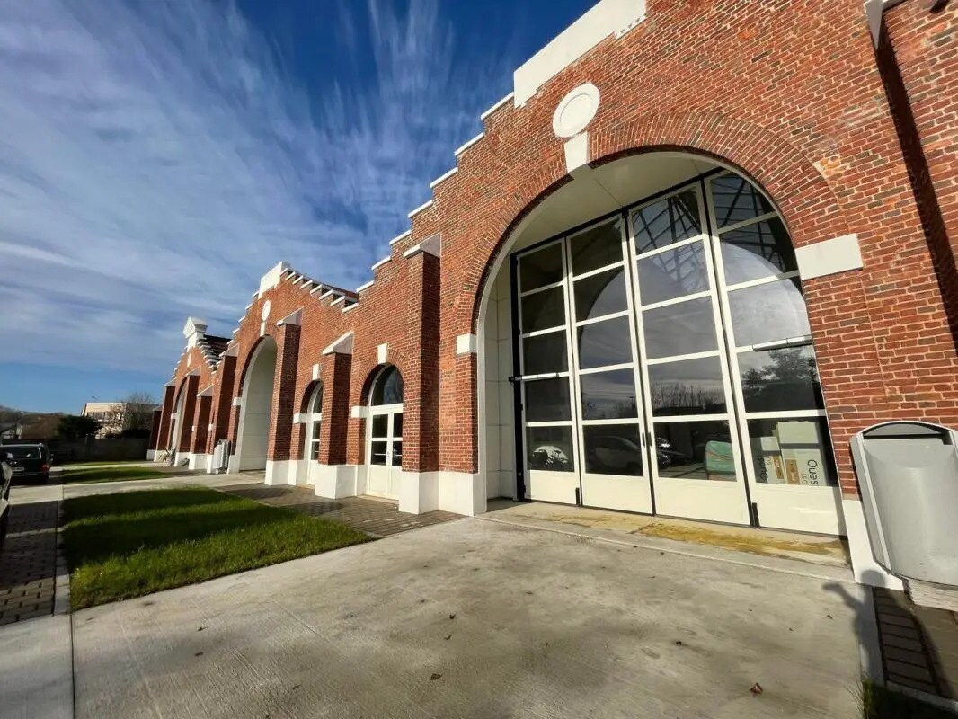 Industrial in Ivry-sur-Seine to rent Building Photo- Image 1 of 7