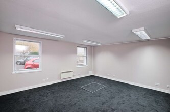 9 Victoria St, Aberdeen to rent Interior Photo- Image 2 of 2