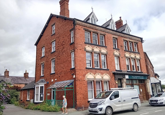 More details for 13-17 Oswald Rd, Oswestry - Office for Sale