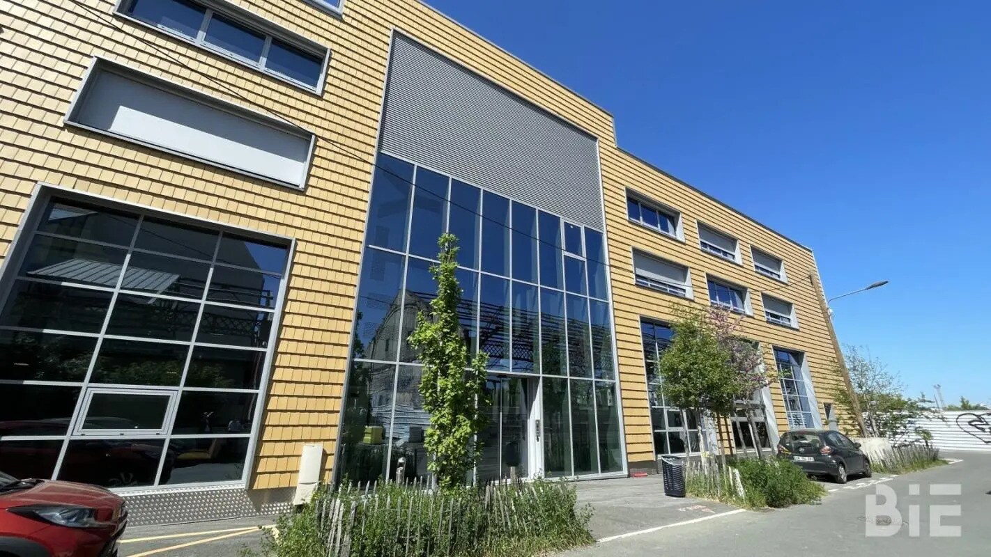 Office in Bordeaux to rent Building Photo- Image 1 of 10