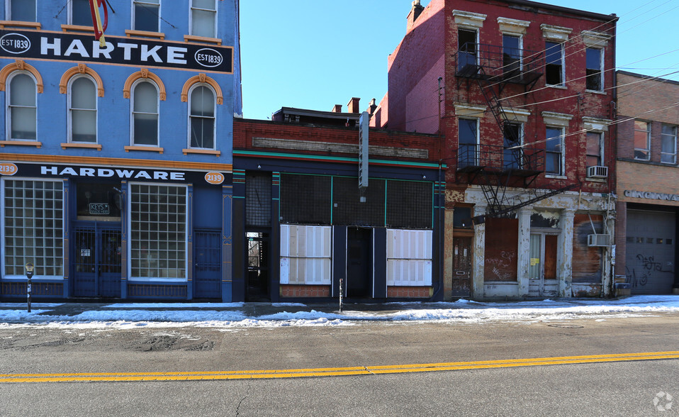 2141 Central Ave, Cincinnati, OH for sale - Primary Photo - Image 1 of 13