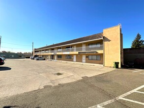 3553 Castro Valley Blvd, Castro Valley, CA for rent Building Photo- Image 2 of 9