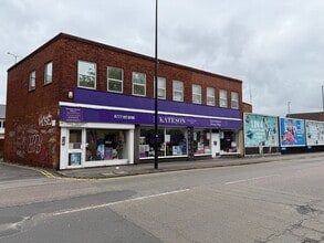 177-180 Manchester Rd, Swindon to rent Primary Photo- Image 1 of 3