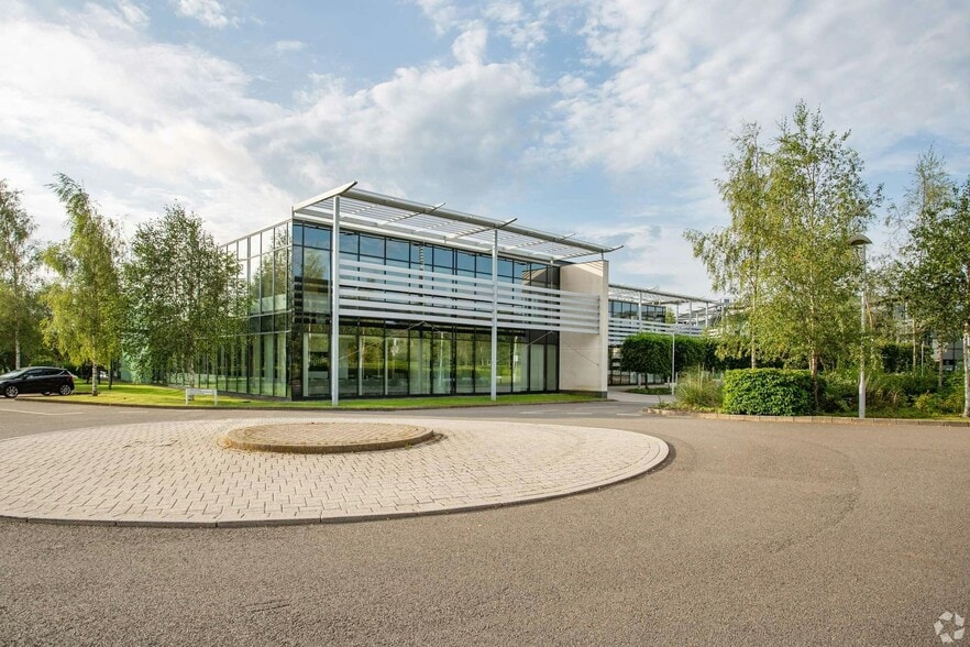 Central Blvd, Solihull to rent - Building Photo - Image 2 of 12