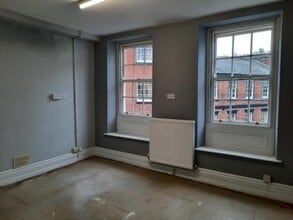 6 High St, Ross On Wye to rent Interior Photo- Image 1 of 1