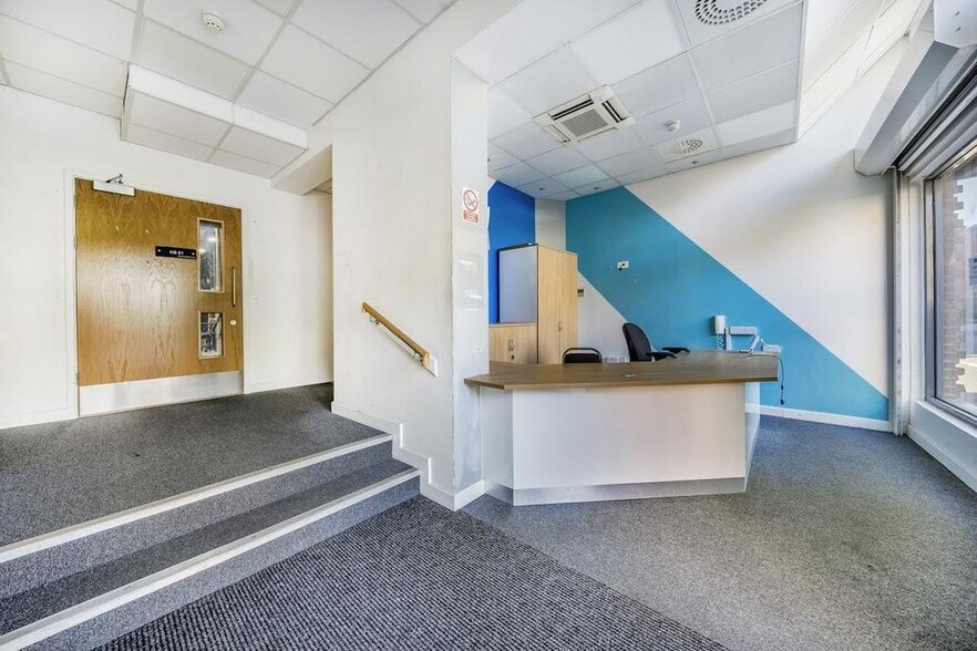 25 King Sq, Bristol for sale - Building Photo - Image 3 of 18