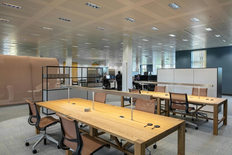 New Barn Ln, Cheltenham to rent - Interior Photo - Image 1 of 11