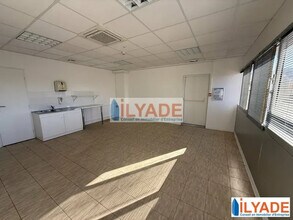 Office in Marseille to rent Interior Photo- Image 2 of 6