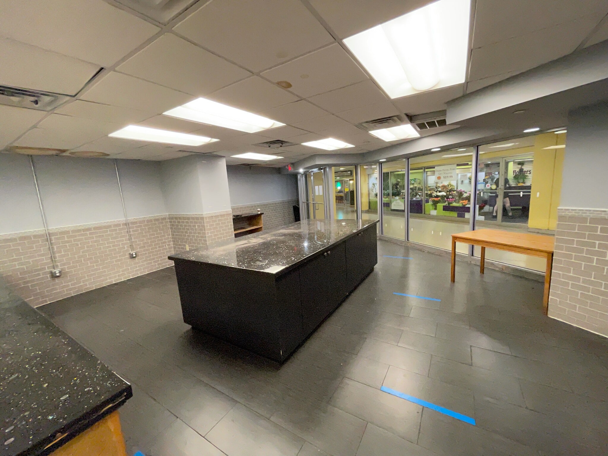 1500 John F Kennedy Blvd, Philadelphia, PA to rent Interior Photo- Image 1 of 5