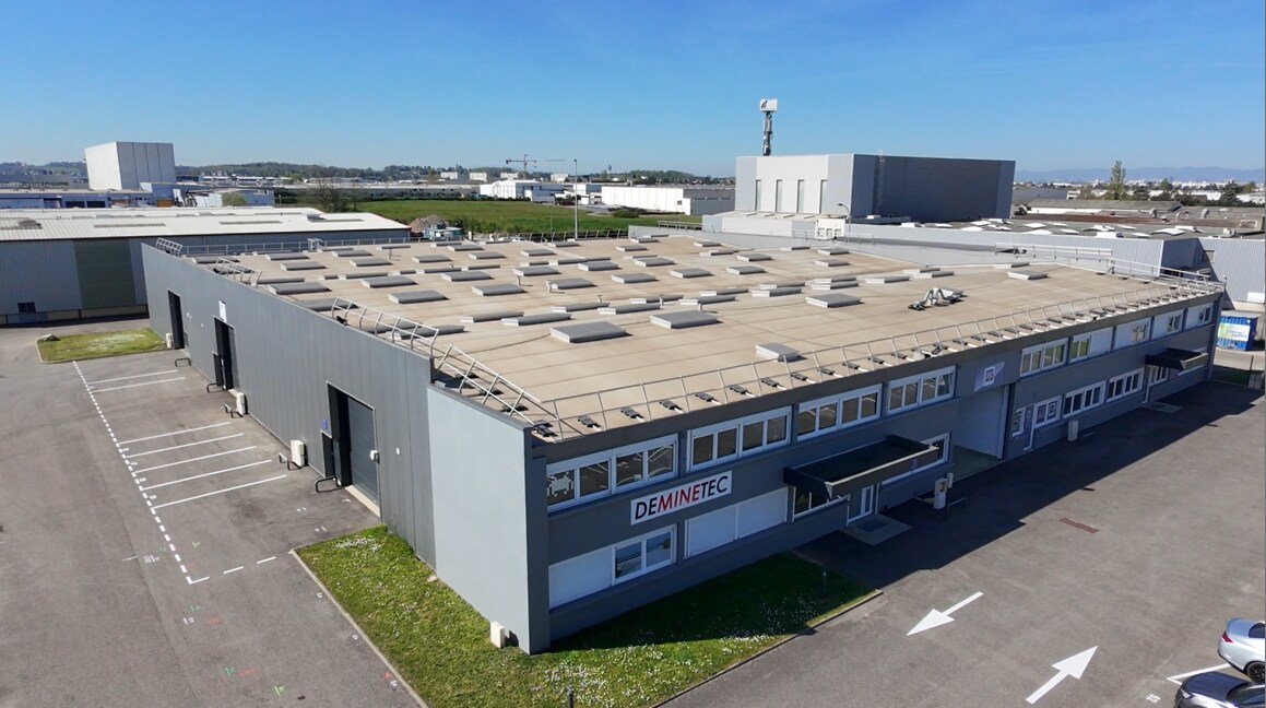 9 Avenue Du Maréchal De Lattre De Tassigny, Meyzieu to rent Primary Photo- Image 1 of 21