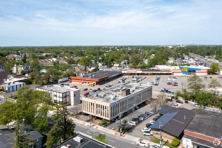 2280 Grand Ave, Baldwin, NY for rent - Aerial - Image 3 of 3