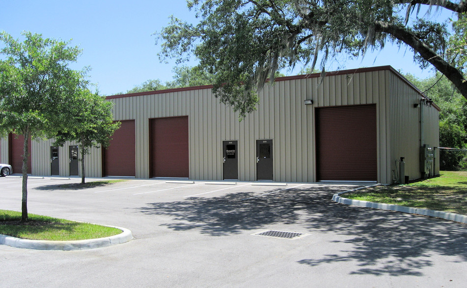 10311 Woodberry Rd, Tampa, FL for sale - Building Photo - Image 1 of 1