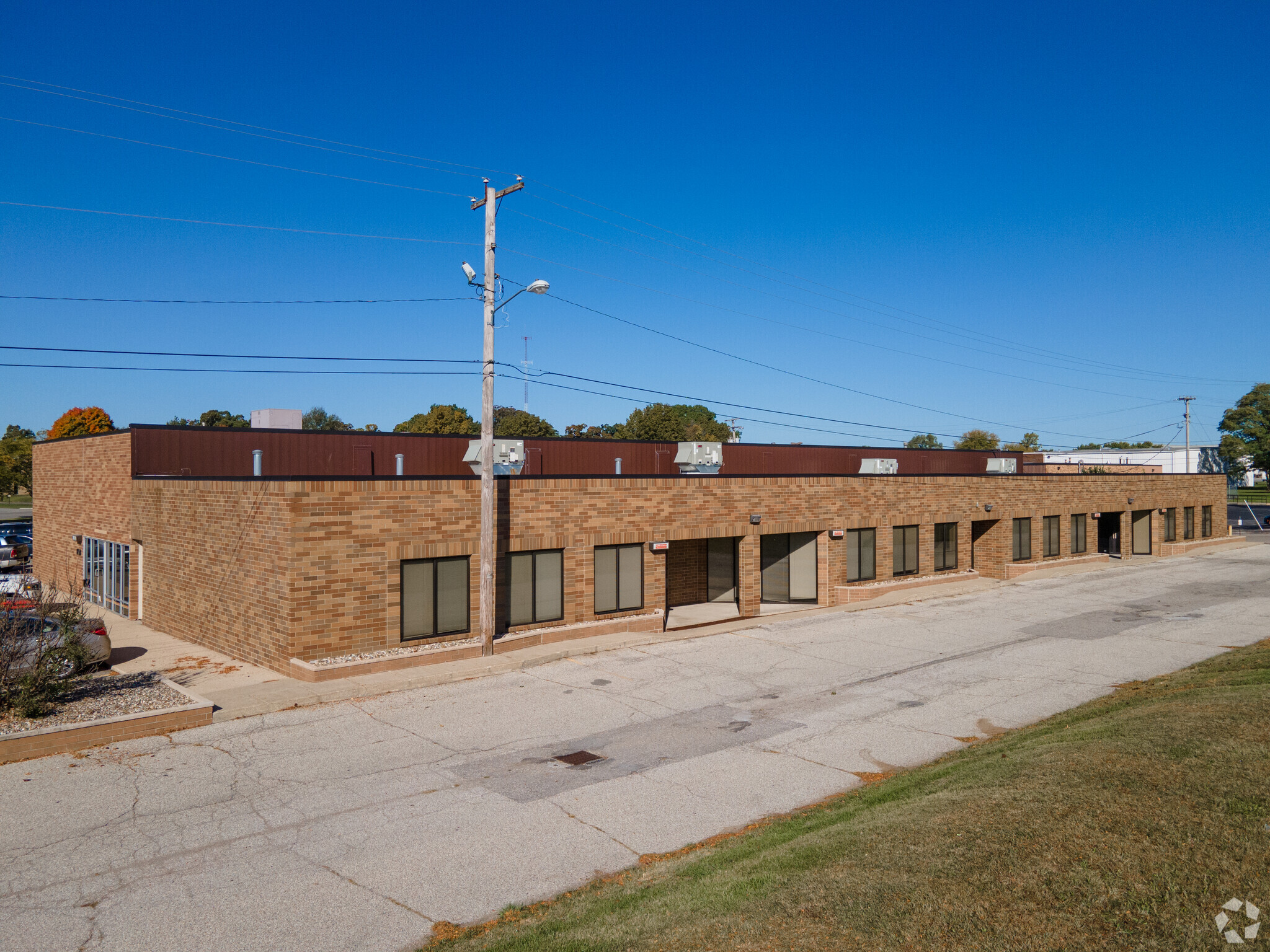 1608 Commerce Dr, South Bend, IN for rent Building Photo- Image 1 of 5