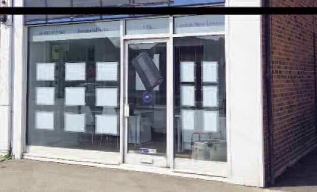 135 Worplesdon Rd, Guildford for sale - Primary Photo - Image 1 of 1