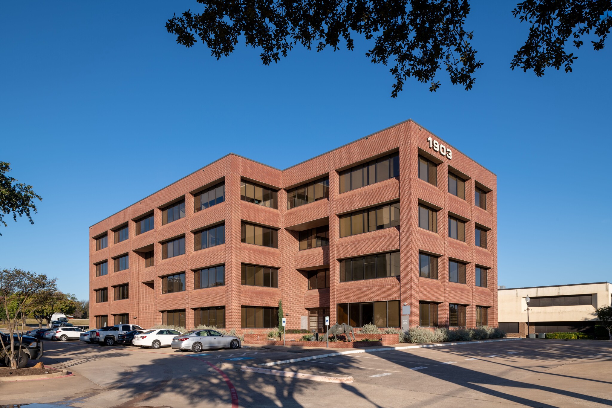 1903 Central Dr, Bedford, TX to rent Building Photo- Image 1 of 3