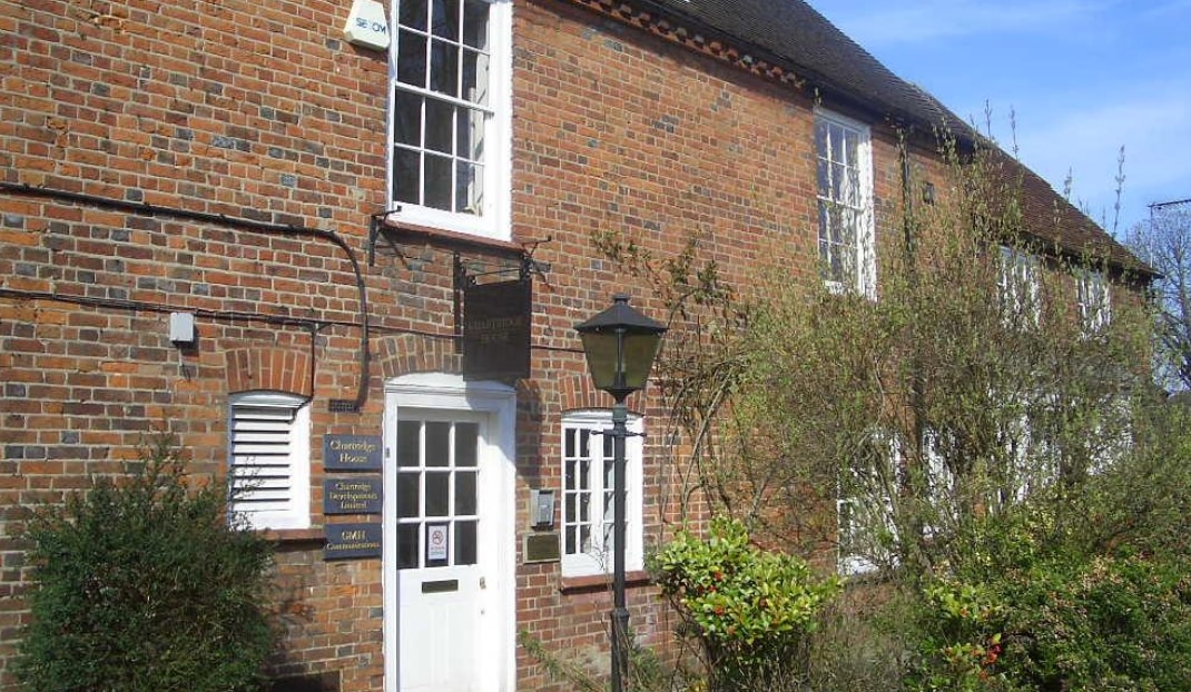 30 Shepherds Ln, Beaconsfield to rent Building Photo- Image 1 of 3