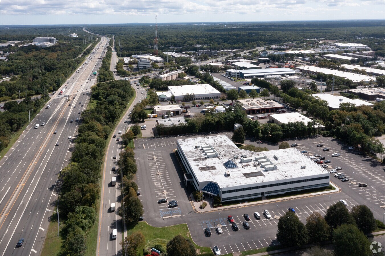 2950 Express Dr S, Islandia 11749 Plaza 57 South UK