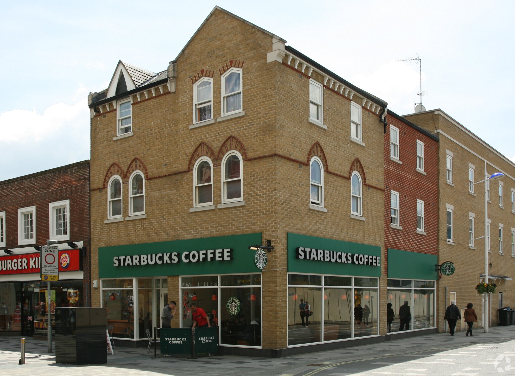 146-148 High St, Slough for sale Primary Photo- Image 1 of 1