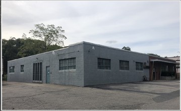 9 Industrial Way, Riverside, RI for sale Primary Photo- Image 1 of 1