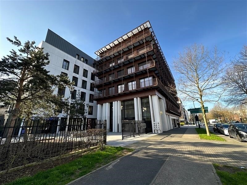 Office in Montévrain to rent Building Photo- Image 1 of 11