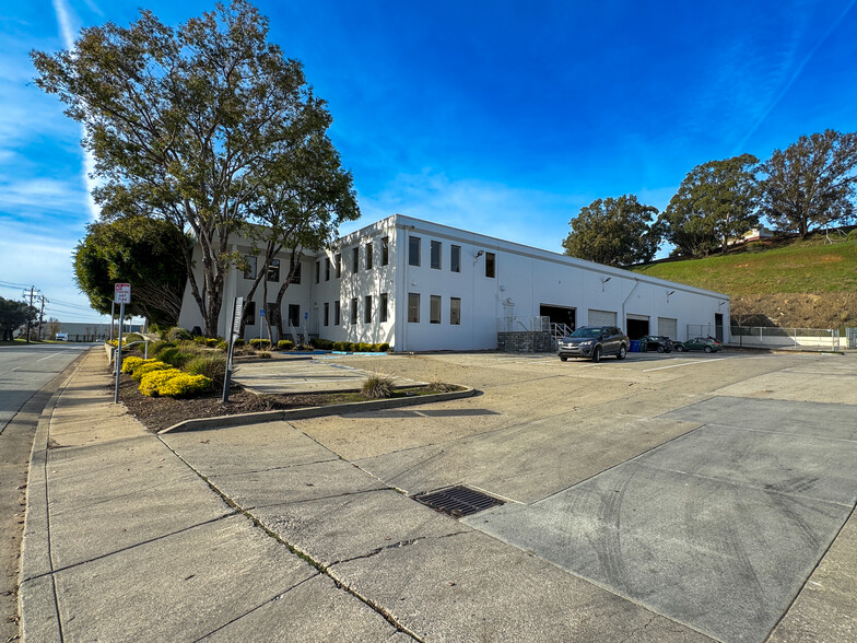 415-425 E Grand Ave, South San Francisco, CA for rent - Building Photo - Image 1 of 9