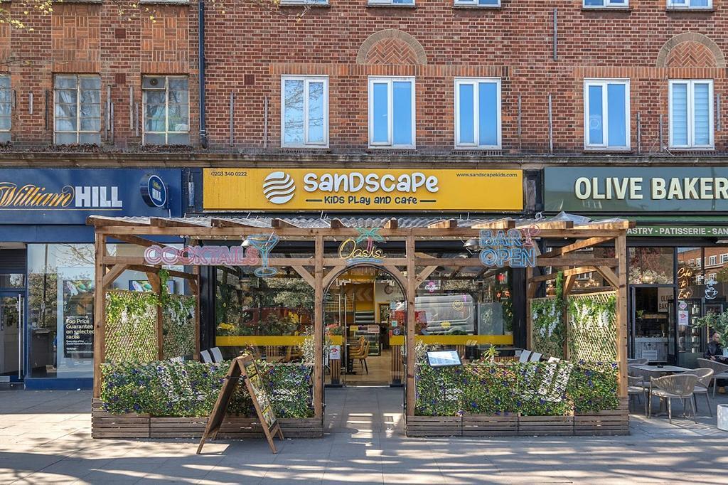 93 Stroud Green Rd, London to rent Building Photo- Image 1 of 12