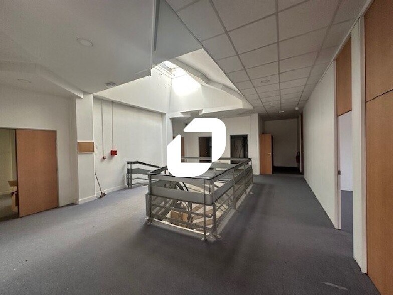 Office in Gonesse to rent - Interior Photo - Image 3 of 10