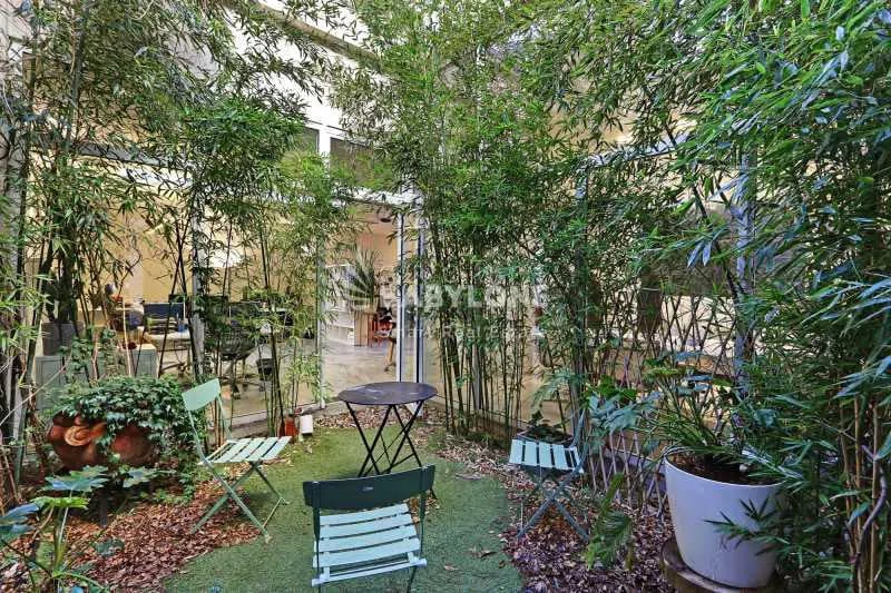 Location Bureaux 140 m² - Photo 1