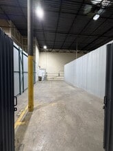 7701 Southern Dr, Springfield, VA to rent Interior Photo- Image 2 of 2