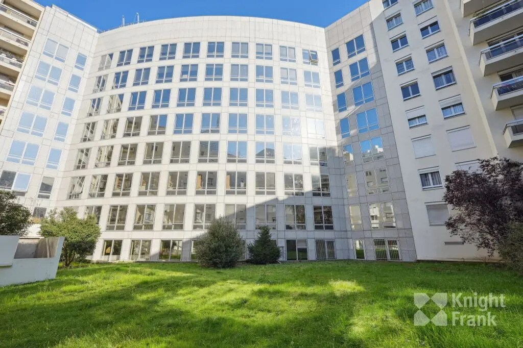1 Place Victor Hugo, Courbevoie to rent Building Photo- Image 1 of 10