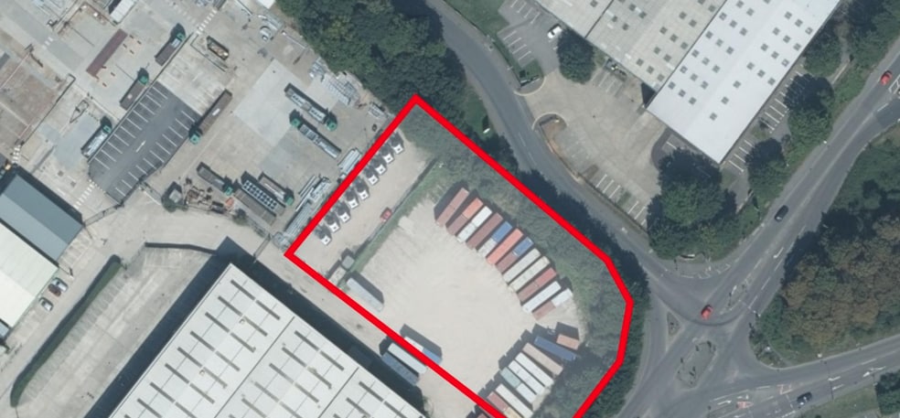 Crittall Rd, Witham to rent - Building Photo - Image 2 of 7