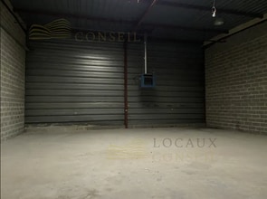 Industrial in Argenteuil to rent Interior Photo- Image 2 of 6