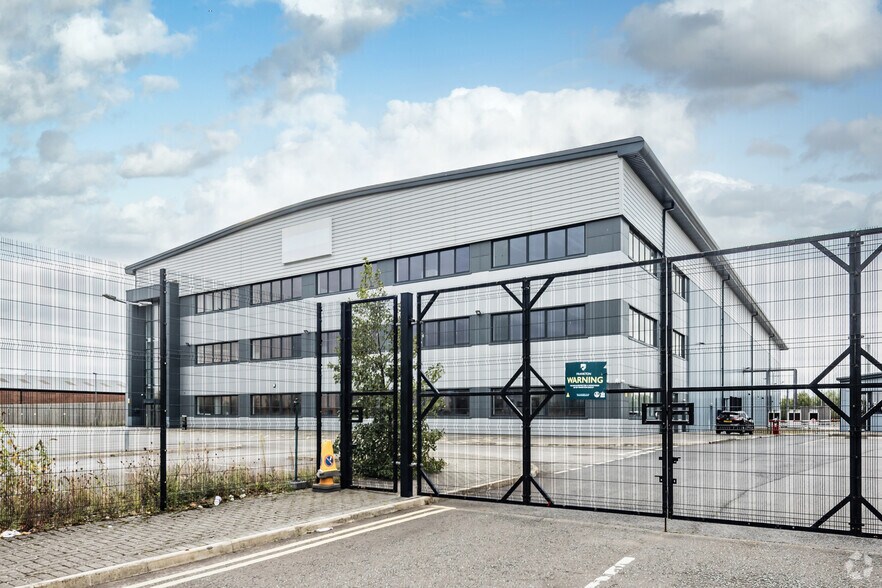 Dennis Rd, Widnes for sale - Primary Photo - Image 1 of 1