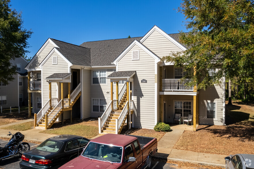 2100 Maple Village Ct, Pell City, AL for sale - Primary Photo - Image 1 of 1